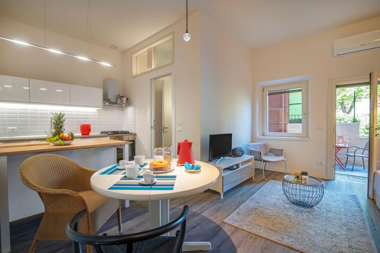 Snug Apartment With Private Courtyard M0270422677 Benátky Exteriér fotografie